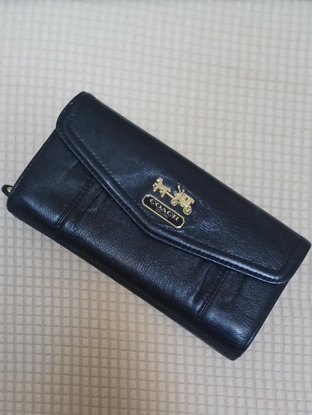 Vintage Coach Leather Tri-Fold Wallet